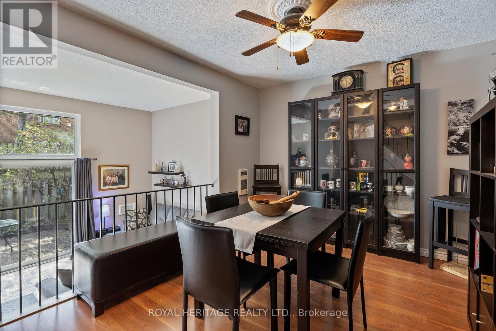 












44 - 1310 FIELDLIGHT BOULEVARD

,
Pickering (Liverpool),




Ontario
L1V2Y8

