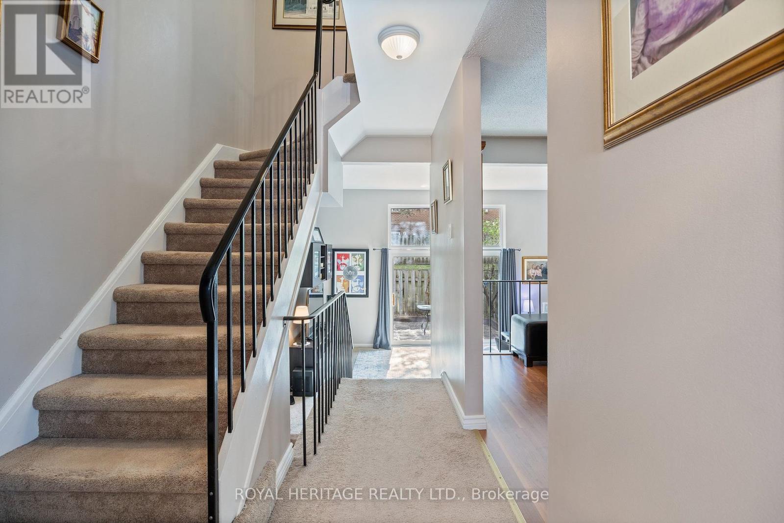 












44 - 1310 FIELDLIGHT BOULEVARD

,
Pickering (Liverpool),




Ontario
L1V2Y8

