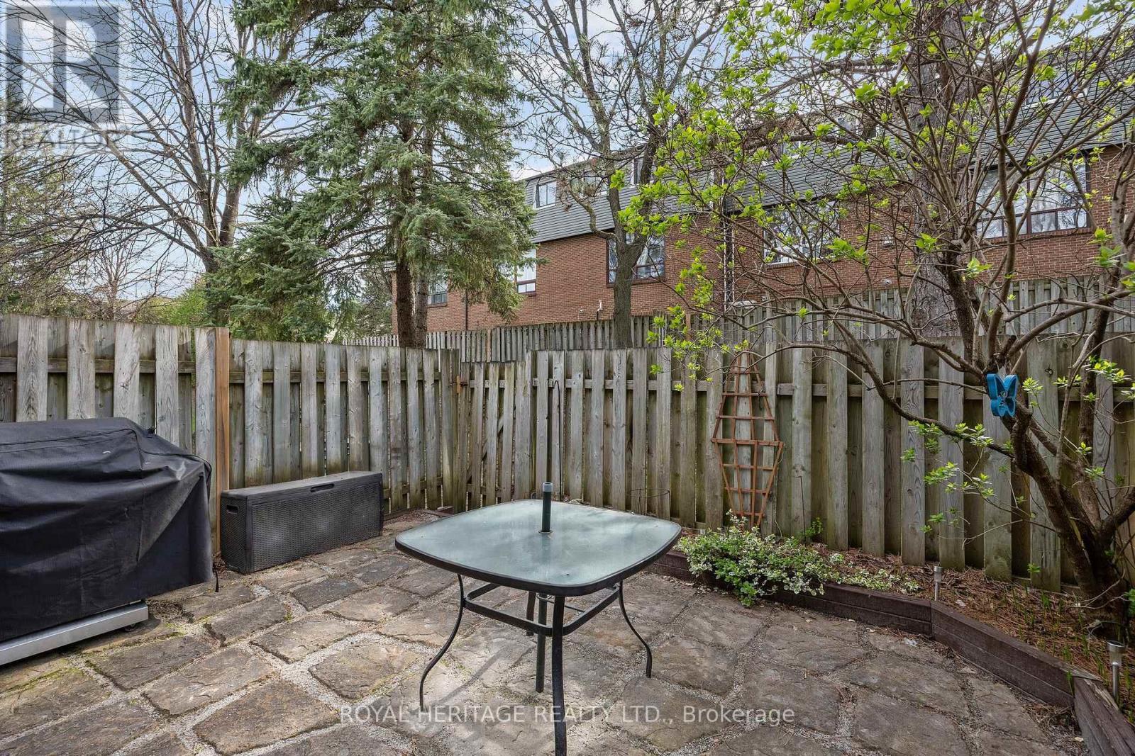 












44 - 1310 FIELDLIGHT BOULEVARD

,
Pickering (Liverpool),




Ontario
L1V2Y8

