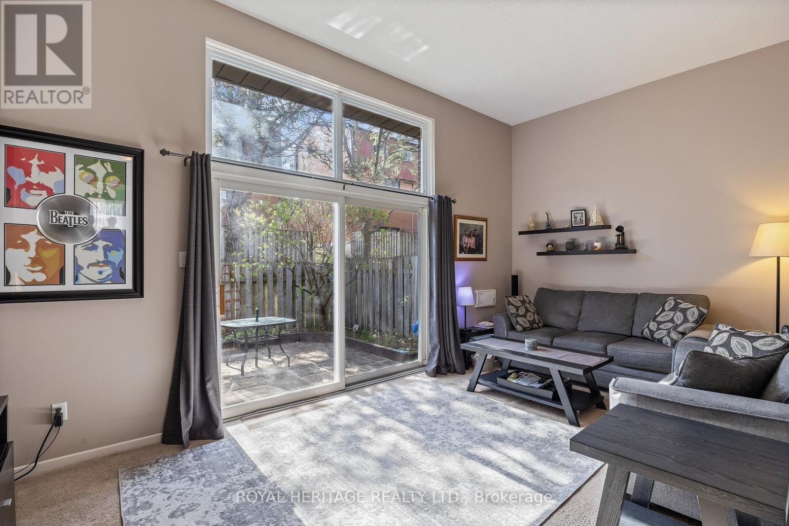 












44 - 1310 FIELDLIGHT BOULEVARD

,
Pickering (Liverpool),




Ontario
L1V2Y8

