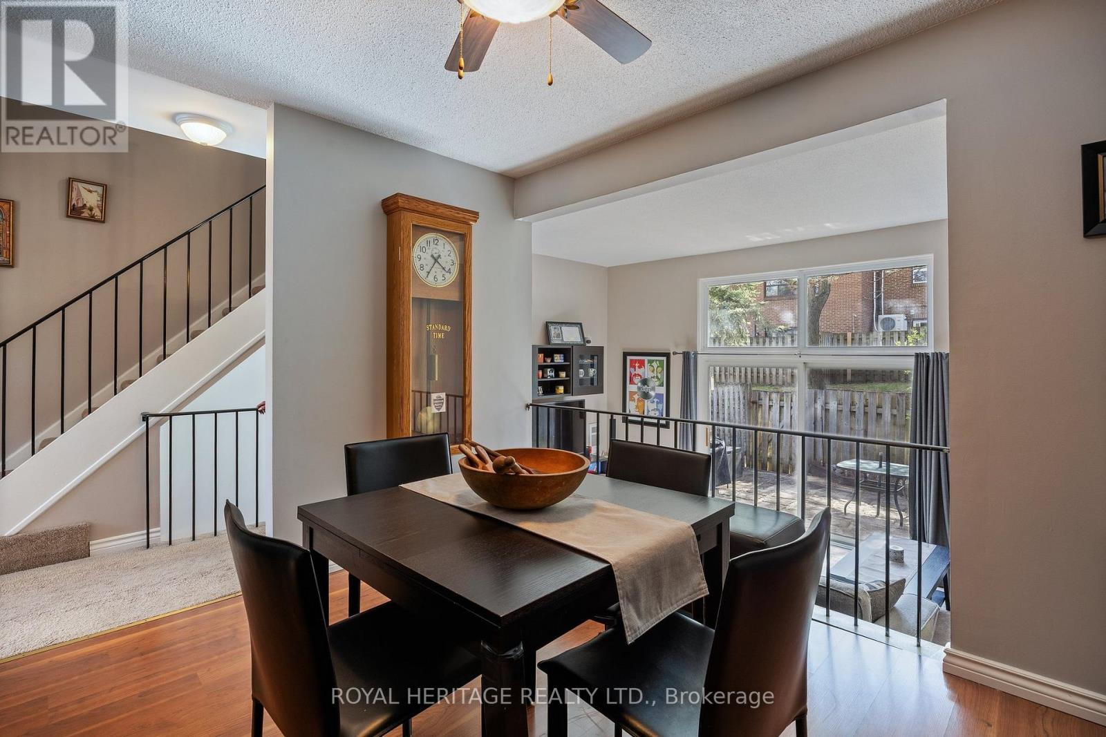 












44 - 1310 FIELDLIGHT BOULEVARD

,
Pickering (Liverpool),




Ontario
L1V2Y8

