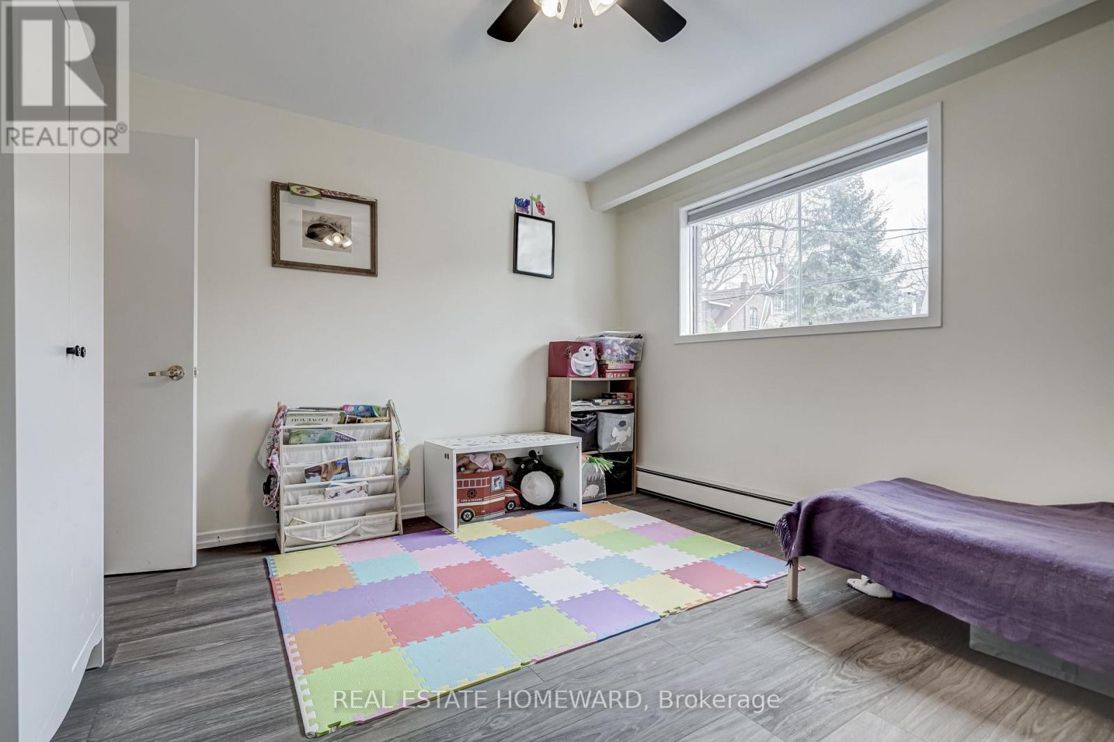 












176/178 BALSAM AVENUE

,
Toronto (The Beaches),




Ontario
M4E3C1

