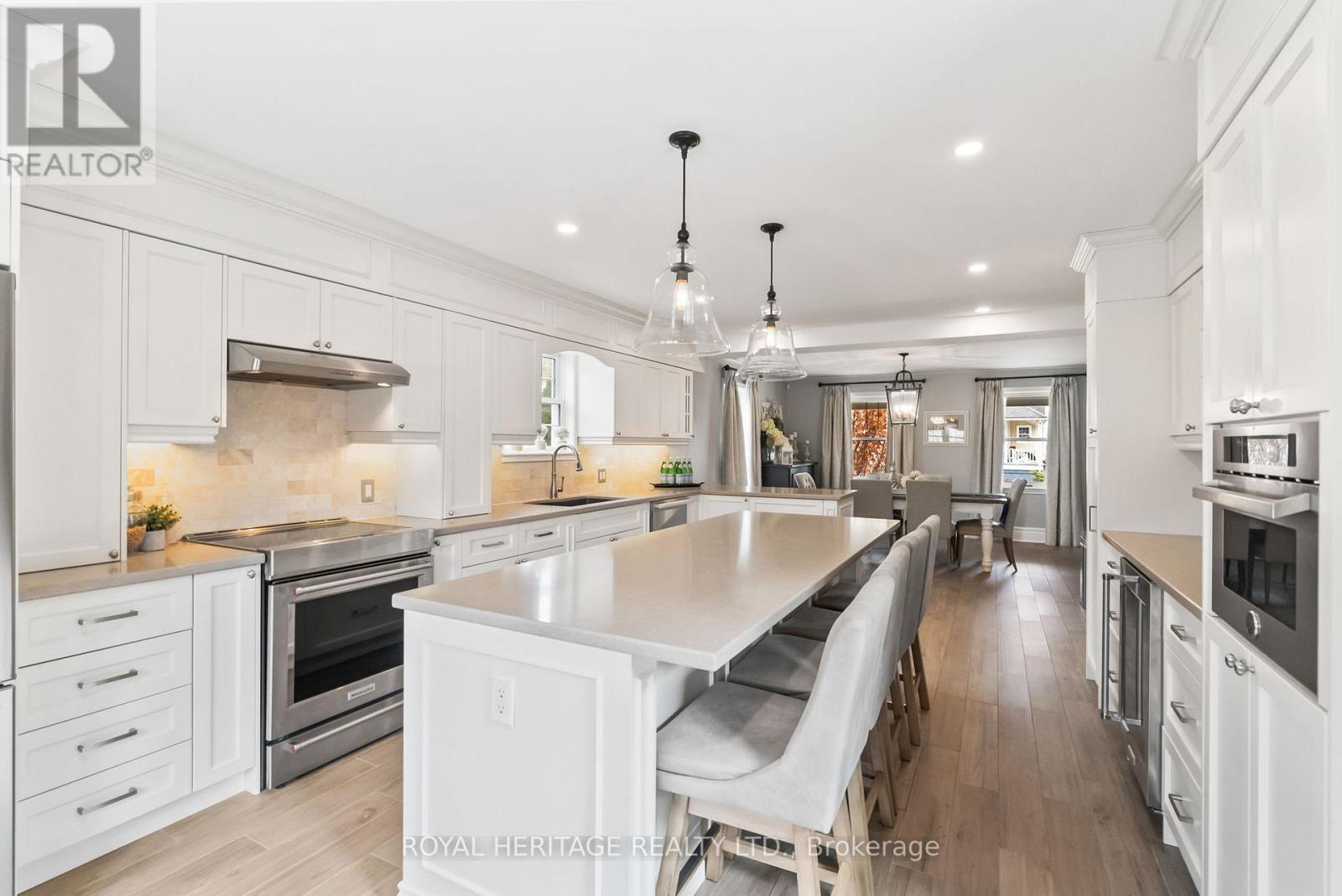 












5016 BARBER STREET E

,
Pickering,




Ontario
L1Y1B4

