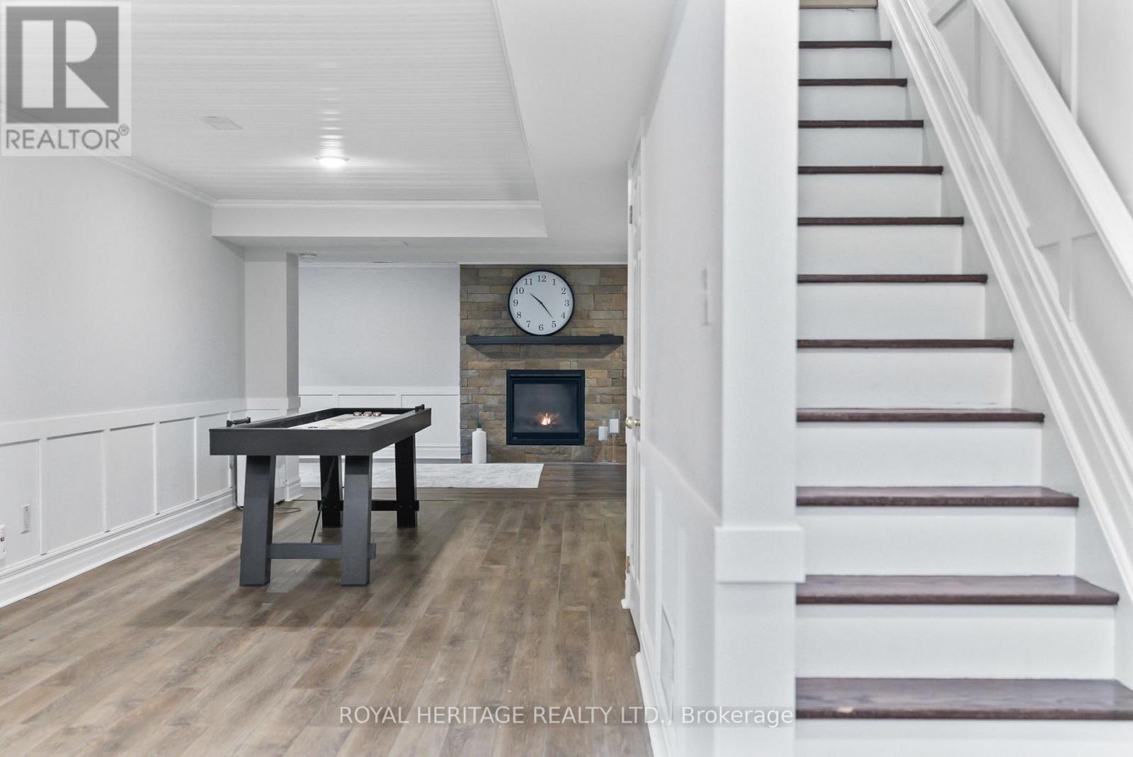 












5016 BARBER STREET E

,
Pickering,




Ontario
L1Y1B4

