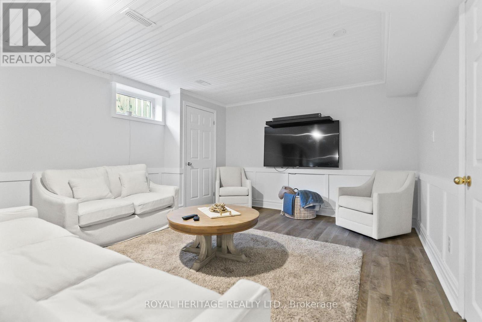 












5016 BARBER STREET E

,
Pickering,




Ontario
L1Y1B4

