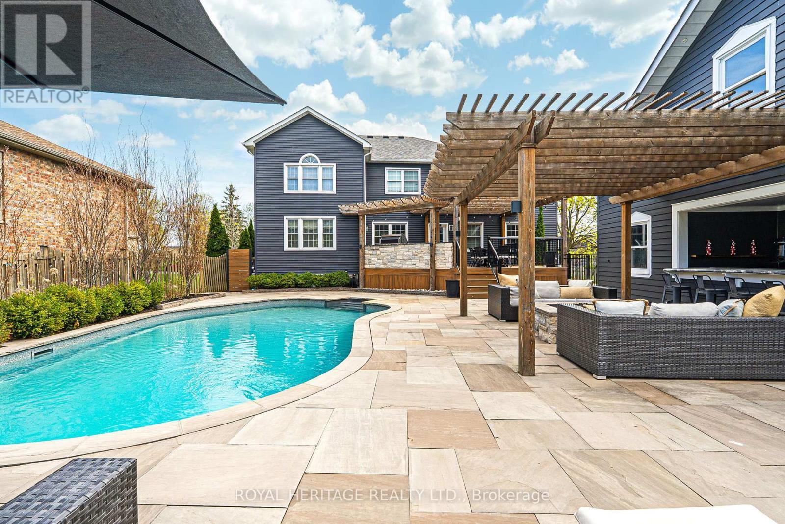 












5016 BARBER STREET E

,
Pickering,




Ontario
L1Y1B4

