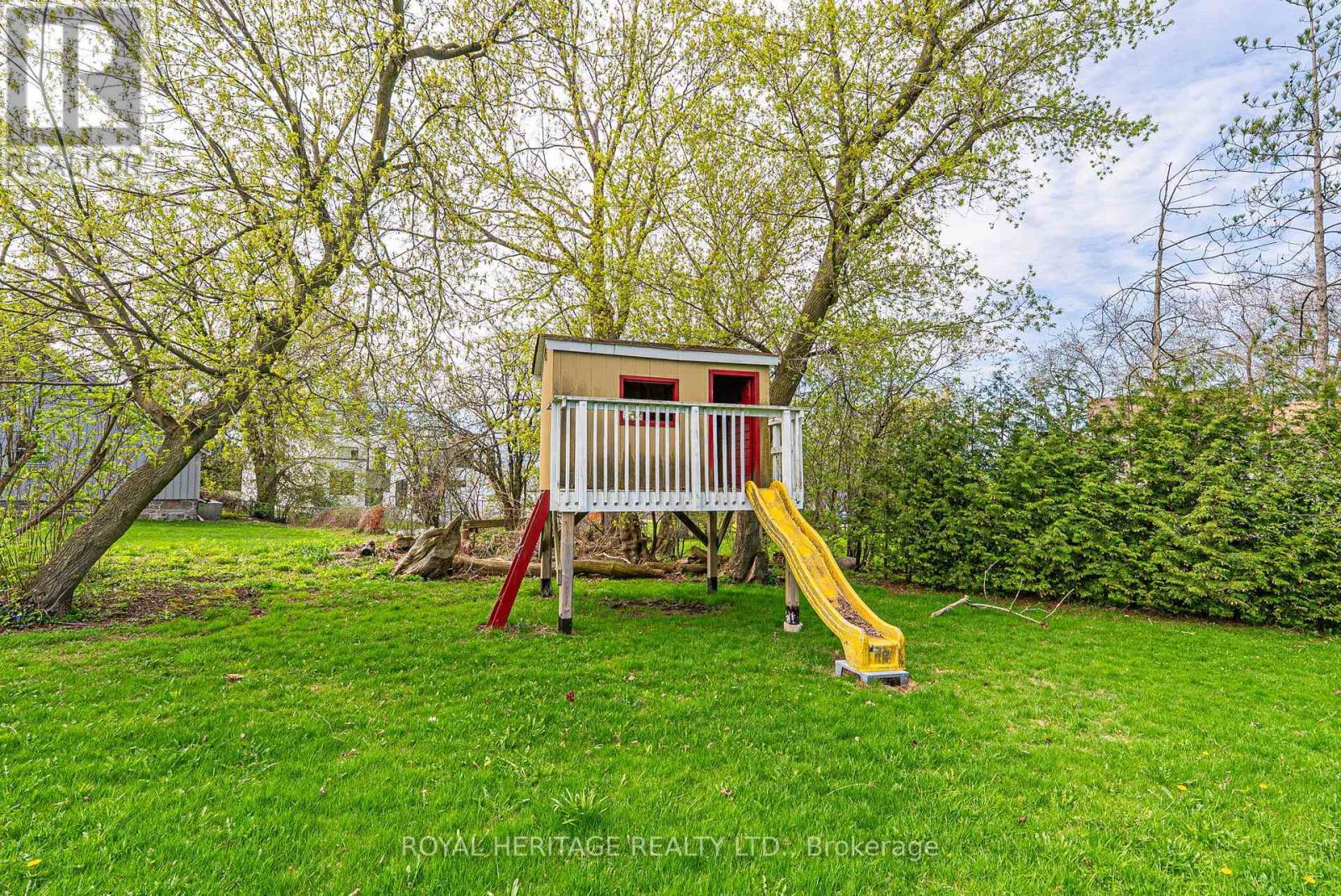 












5016 BARBER STREET E

,
Pickering,




Ontario
L1Y1B4

