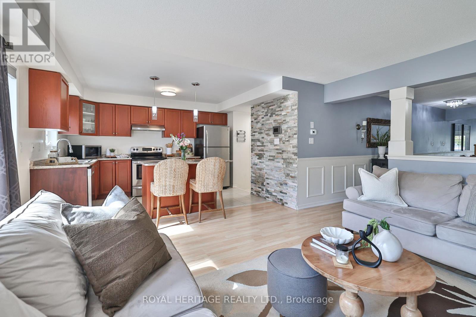 












28 CHASTON ROAD

,
Ajax (Central East),




Ontario
L1Z0M6

