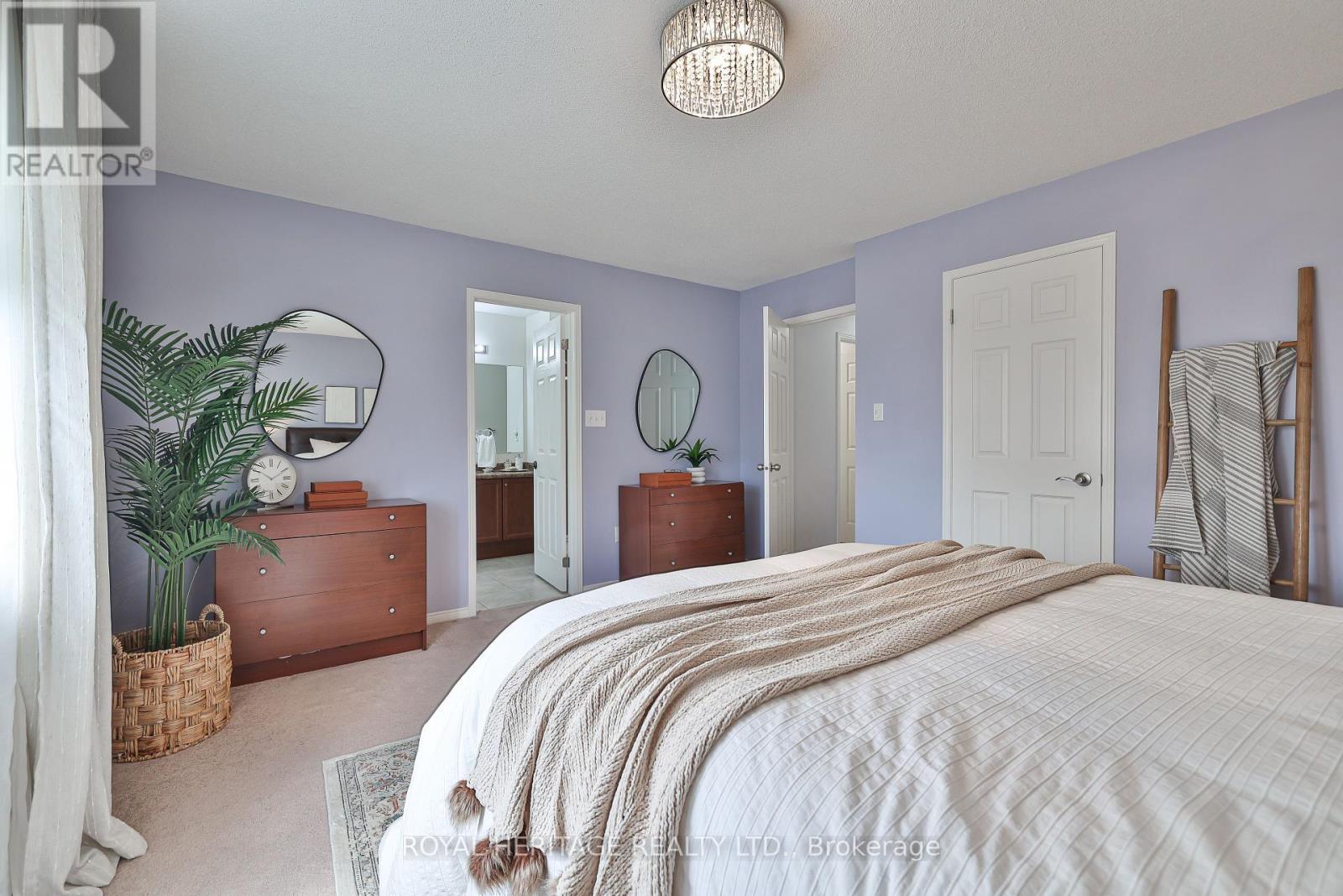 












28 CHASTON ROAD

,
Ajax (Central East),




Ontario
L1Z0M6

