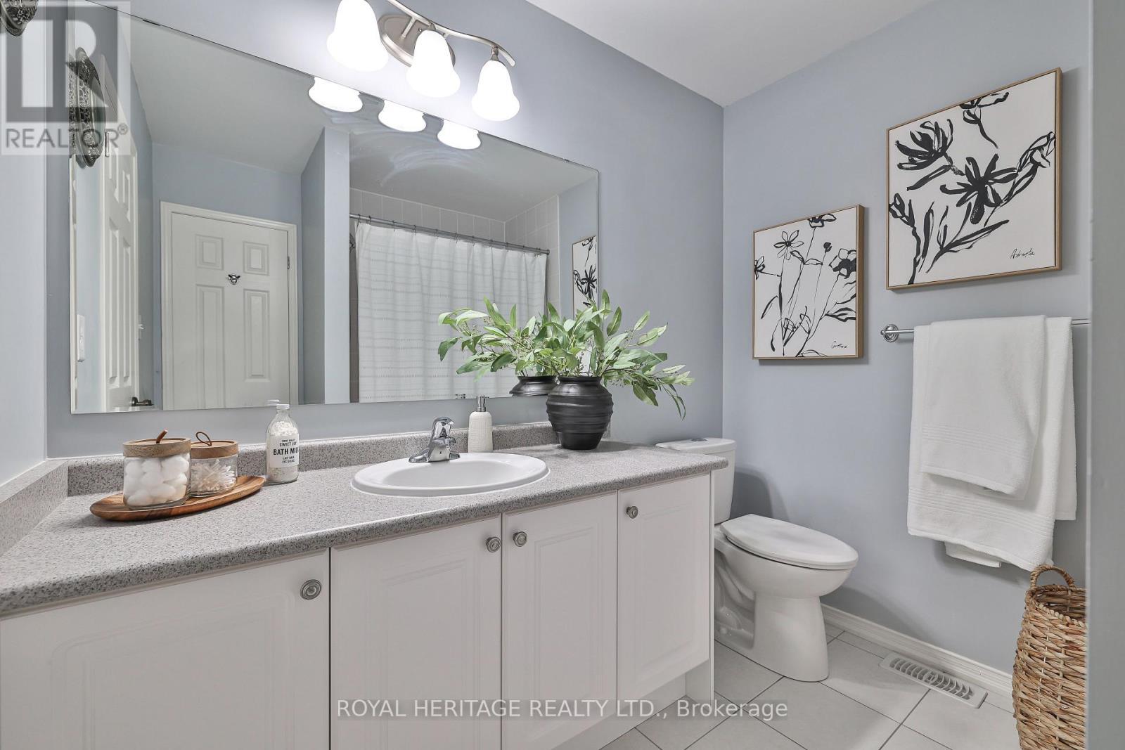 












28 CHASTON ROAD

,
Ajax (Central East),




Ontario
L1Z0M6

