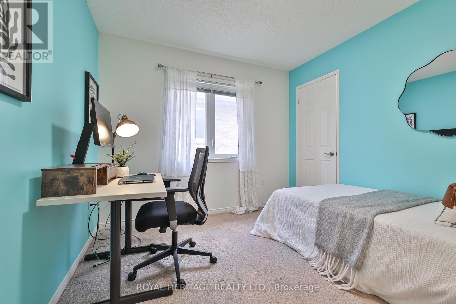 












28 CHASTON ROAD

,
Ajax (Central East),




Ontario
L1Z0M6

