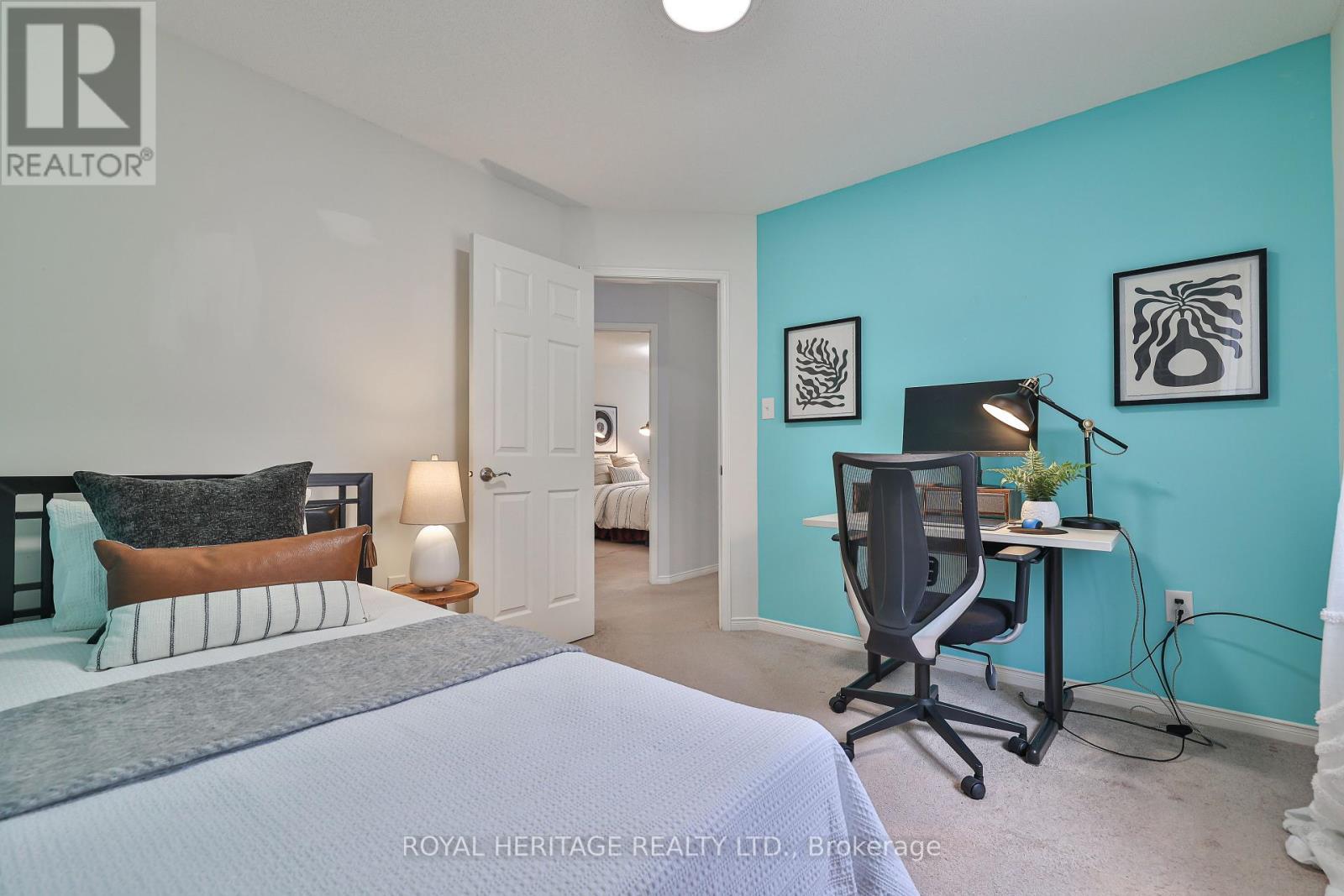 












28 CHASTON ROAD

,
Ajax (Central East),




Ontario
L1Z0M6

