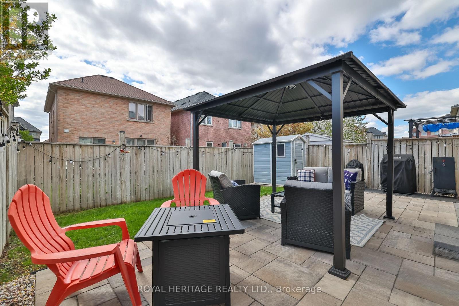 












28 CHASTON ROAD

,
Ajax (Central East),




Ontario
L1Z0M6

