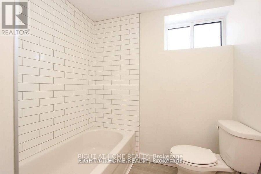 












LOWER - 1053 SOMERVILLE STREET

,
Oshawa (Centennial),




Ontario
L1G4K4

