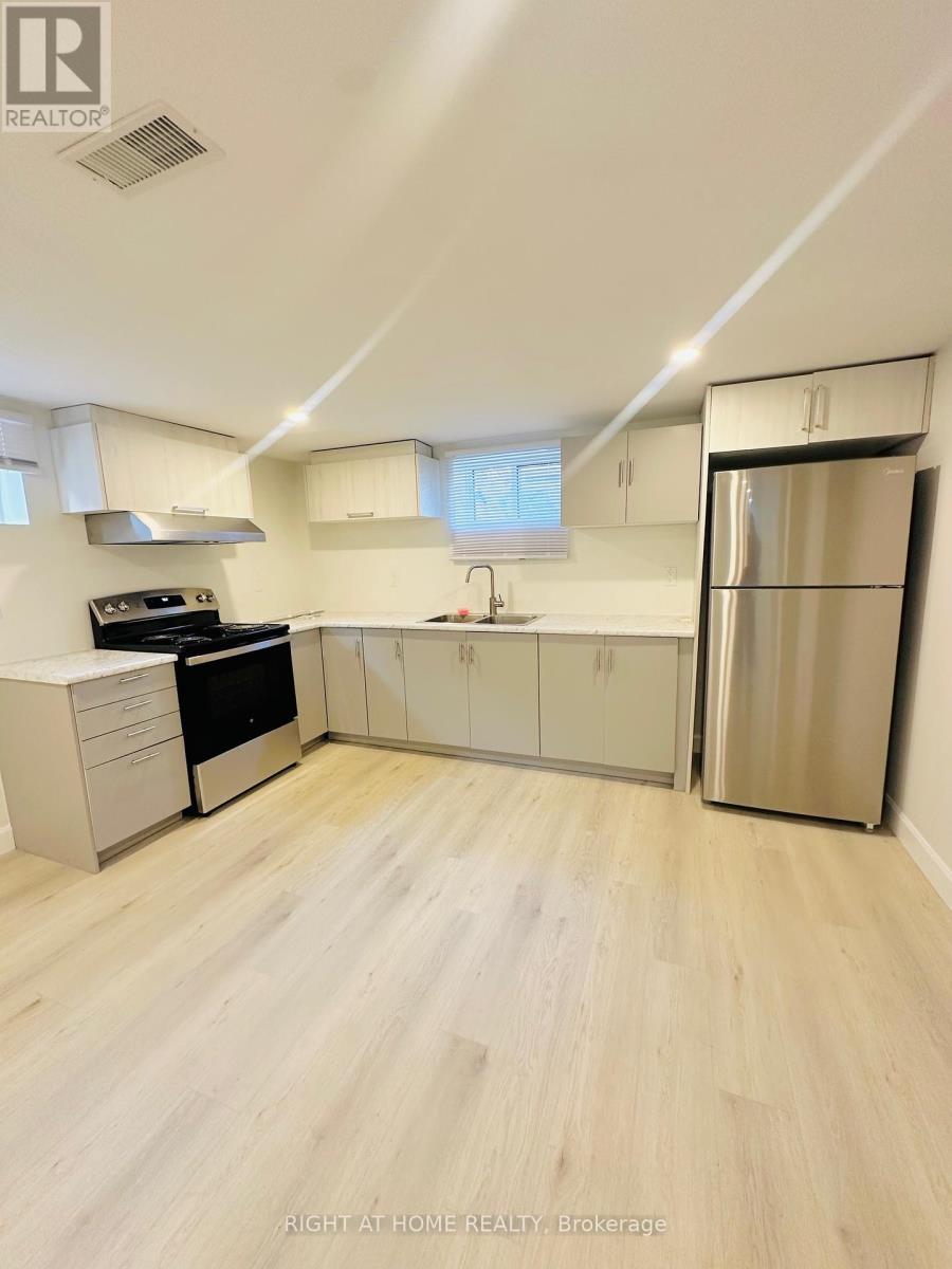 












LOWER - 1053 SOMERVILLE STREET

,
Oshawa (Centennial),




Ontario
L1G4K4

