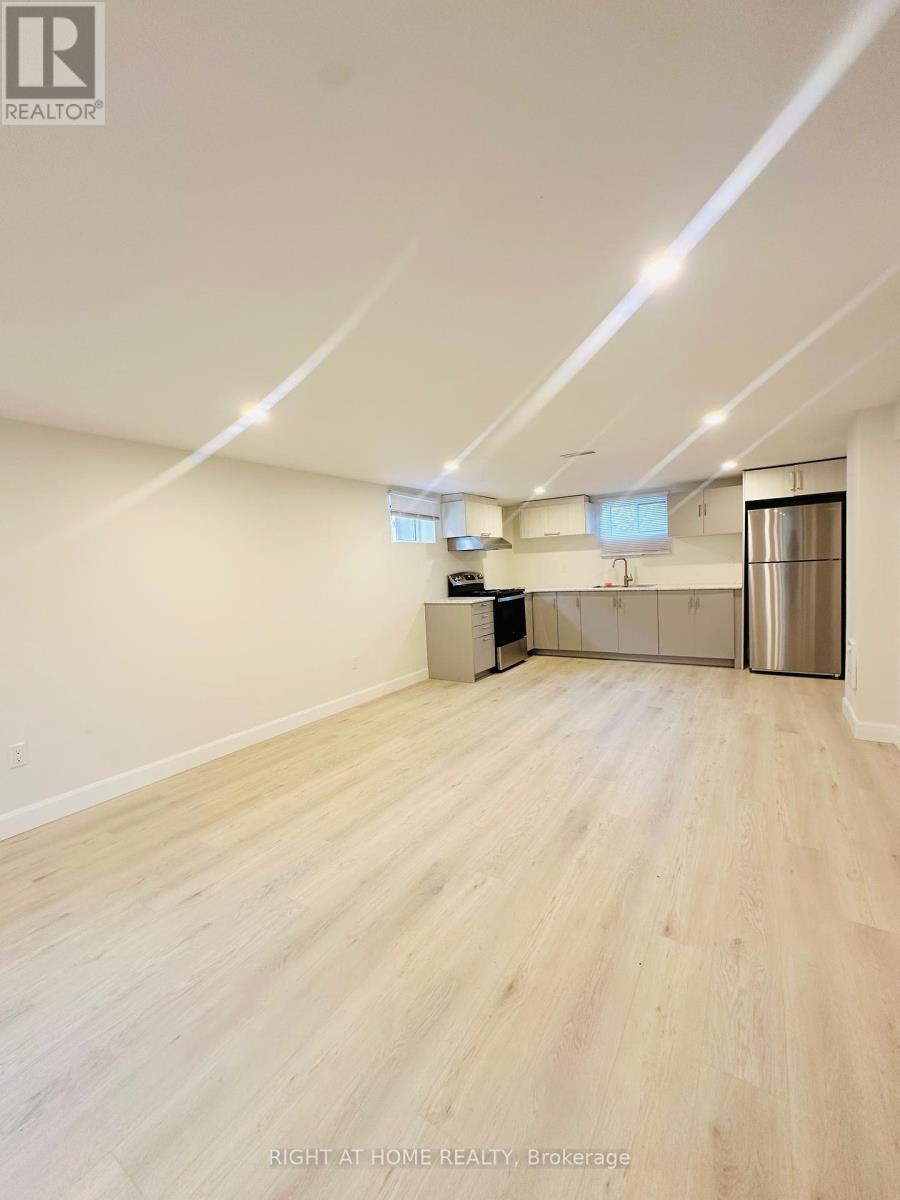 












LOWER - 1053 SOMERVILLE STREET

,
Oshawa (Centennial),




Ontario
L1G4K4

