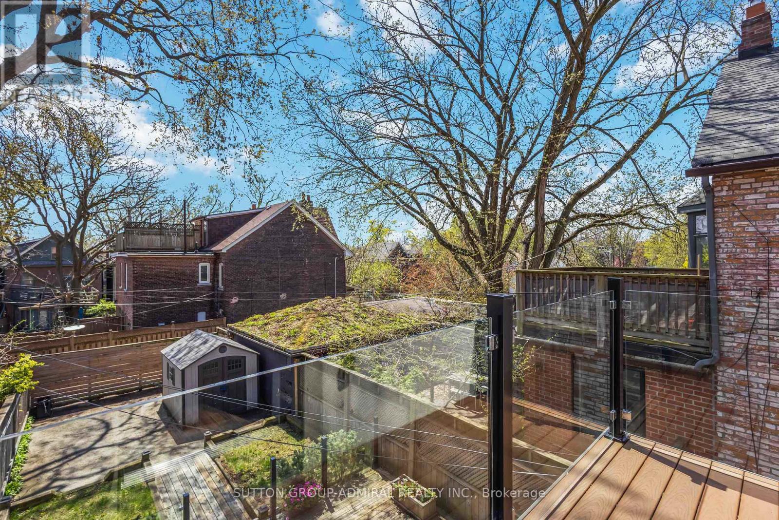 












235 BAIN AVENUE

,
Toronto (North Riverdale),




Ontario
M4K1G2

