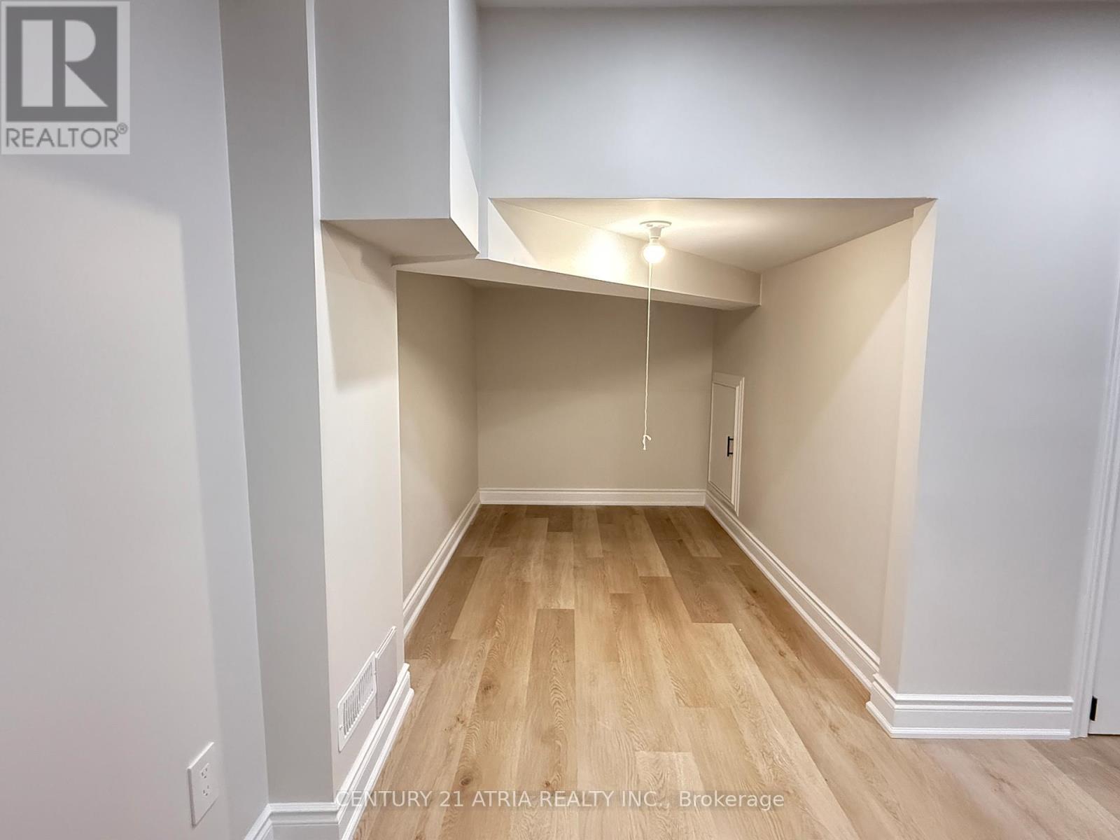 












BSMT - 2585 SECRETO DRIVE

,
Oshawa (Windfields),




Ontario
L1H7K4

