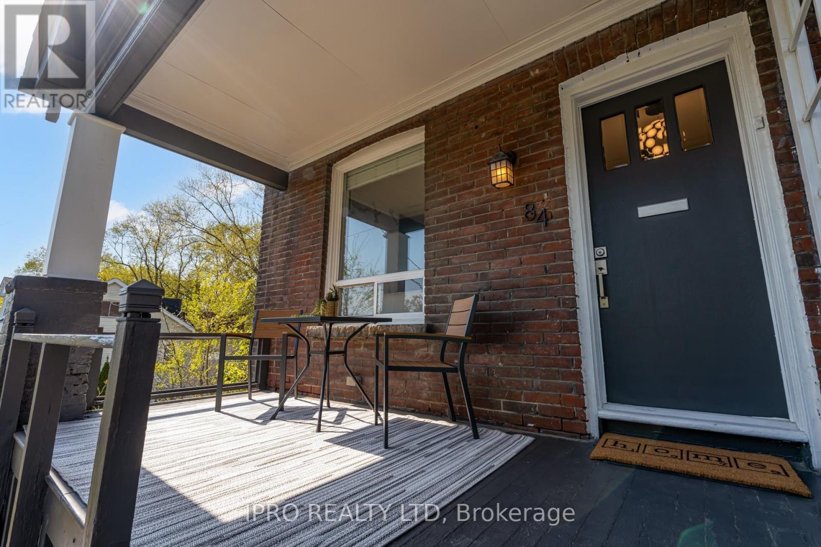 












84 BOULTBEE AVENUE

,
Toronto (Blake-Jones),




Ontario
M4J1B3


