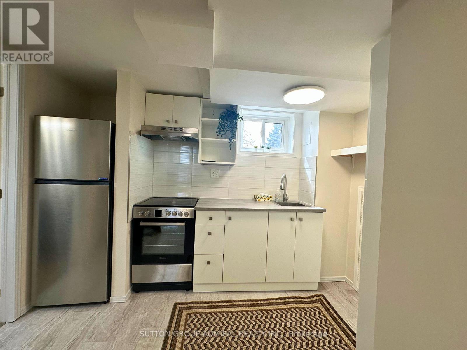 












494 OSHAWA BOULEVARD

,
Oshawa (O'Neill),




Ontario
L1G5T5

