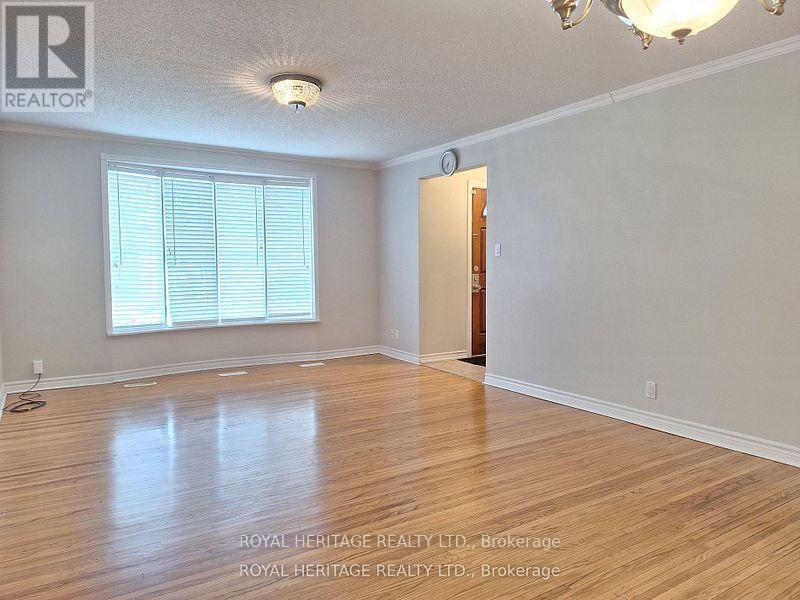 












1355 POPRAD AVENUE

,
Pickering (Bay Ridges),




Ontario
L1W1L2

