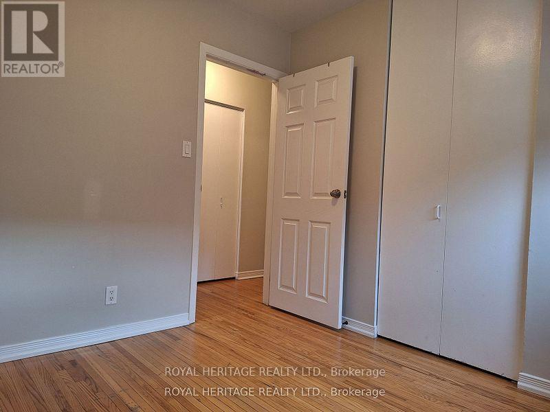 












1355 POPRAD AVENUE

,
Pickering (Bay Ridges),




Ontario
L1W1L2

