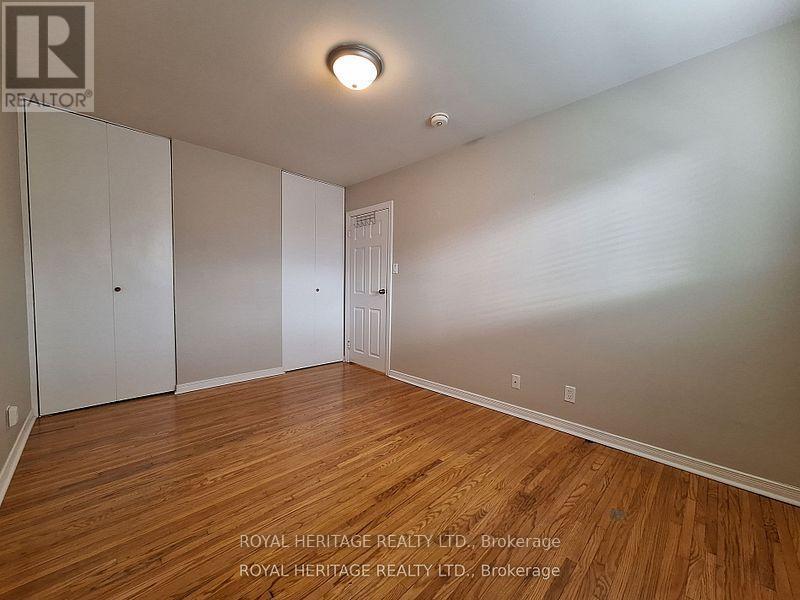 












1355 POPRAD AVENUE

,
Pickering (Bay Ridges),




Ontario
L1W1L2

