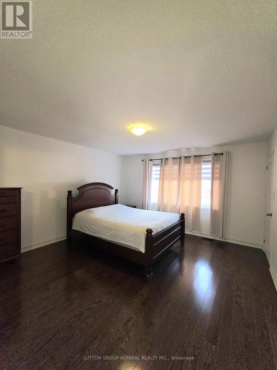 












1113 SCHOOLING DRIVE

,
Oshawa (Taunton),




Ontario
L1H7K5

