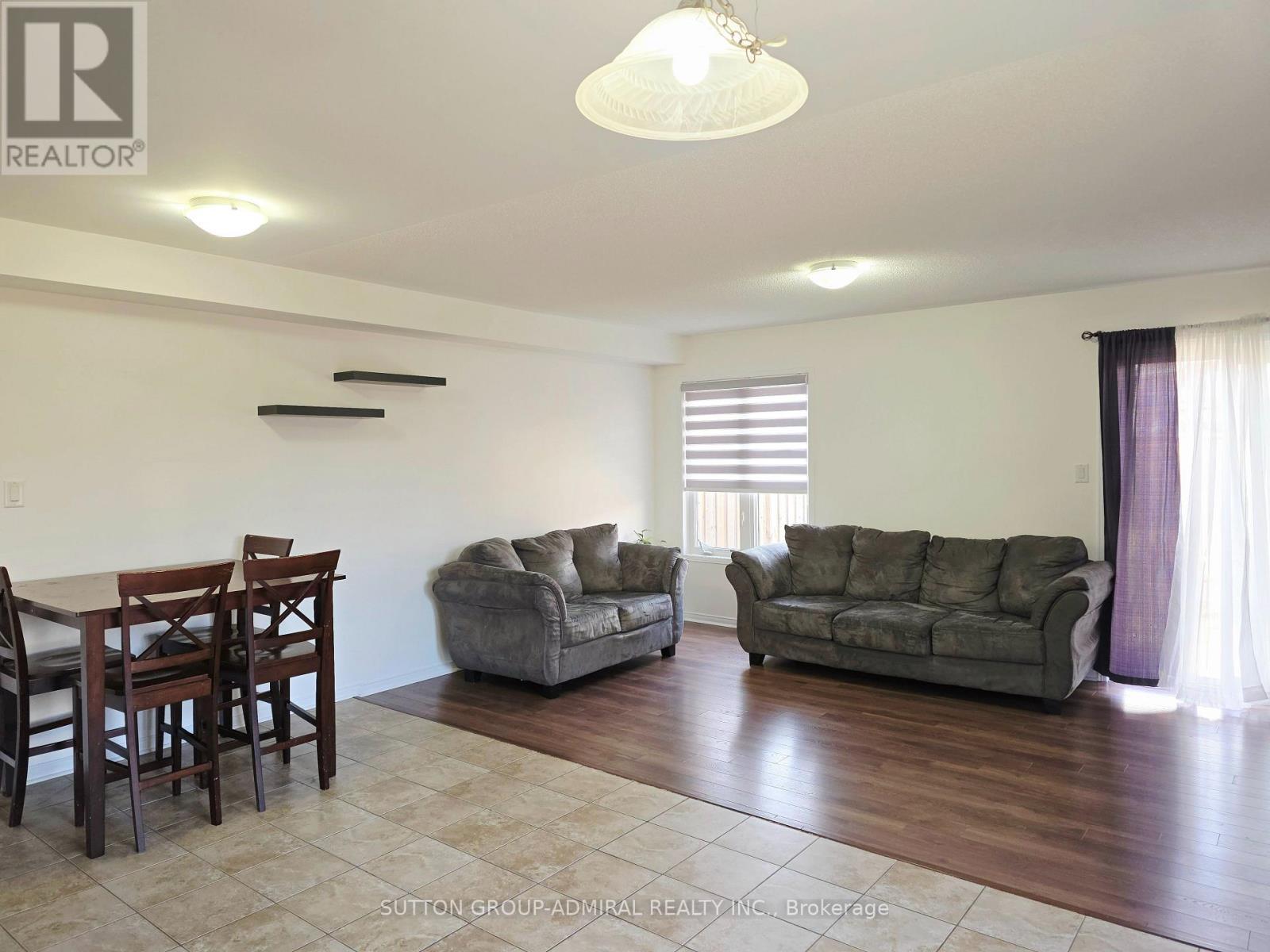 












1113 SCHOOLING DRIVE

,
Oshawa (Taunton),




Ontario
L1H7K5

