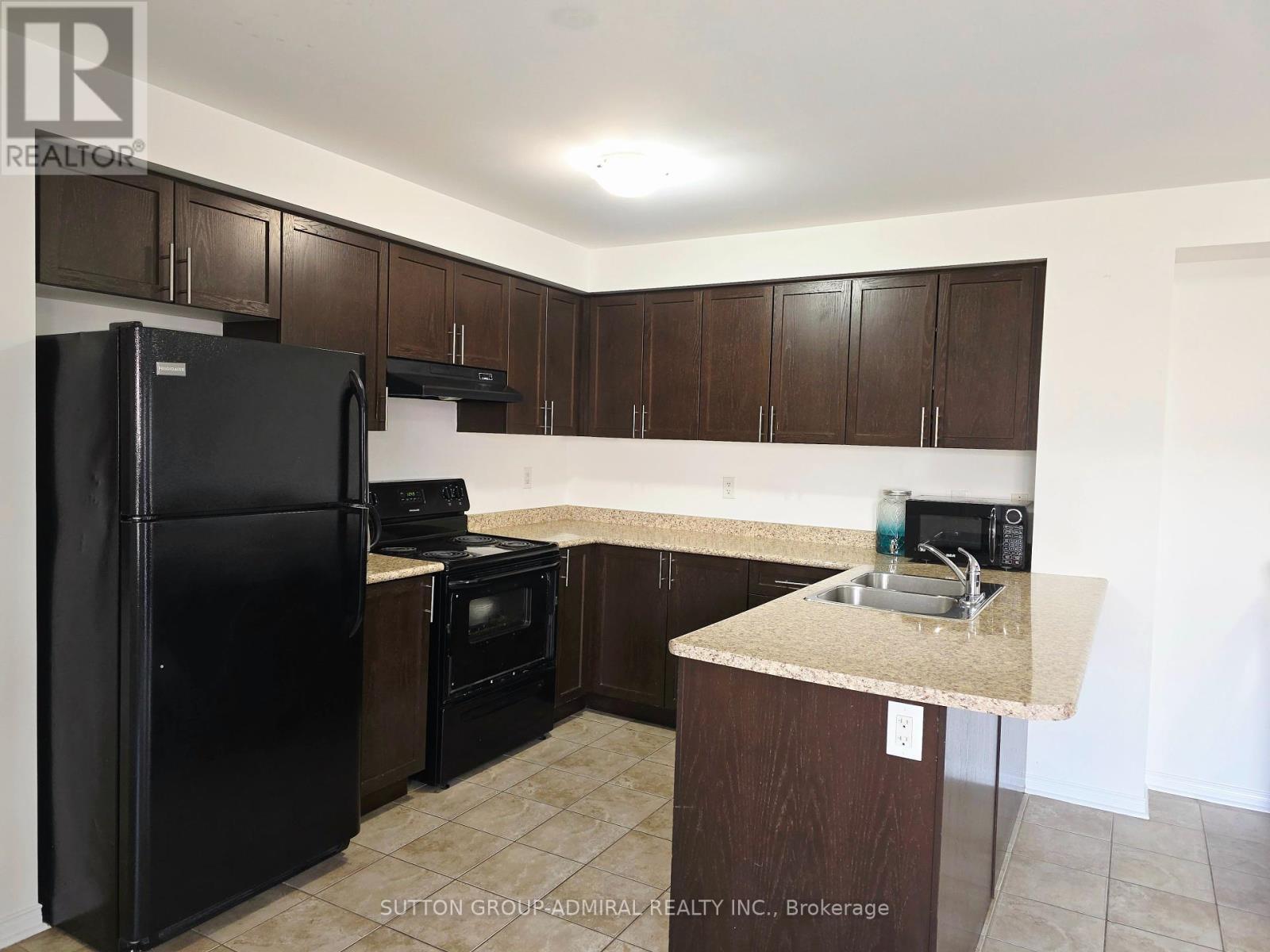 












1113 SCHOOLING DRIVE

,
Oshawa (Taunton),




Ontario
L1H7K5

