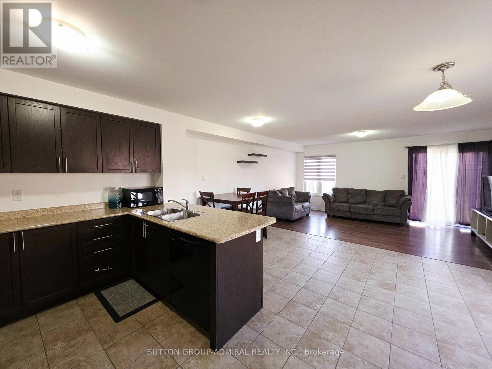












1113 SCHOOLING DRIVE

,
Oshawa (Taunton),




Ontario
L1H7K5

