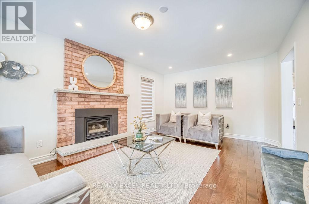 












1619 AMBERLEA ROAD

,
Pickering (Amberlea),




Ontario
L1V5P3

