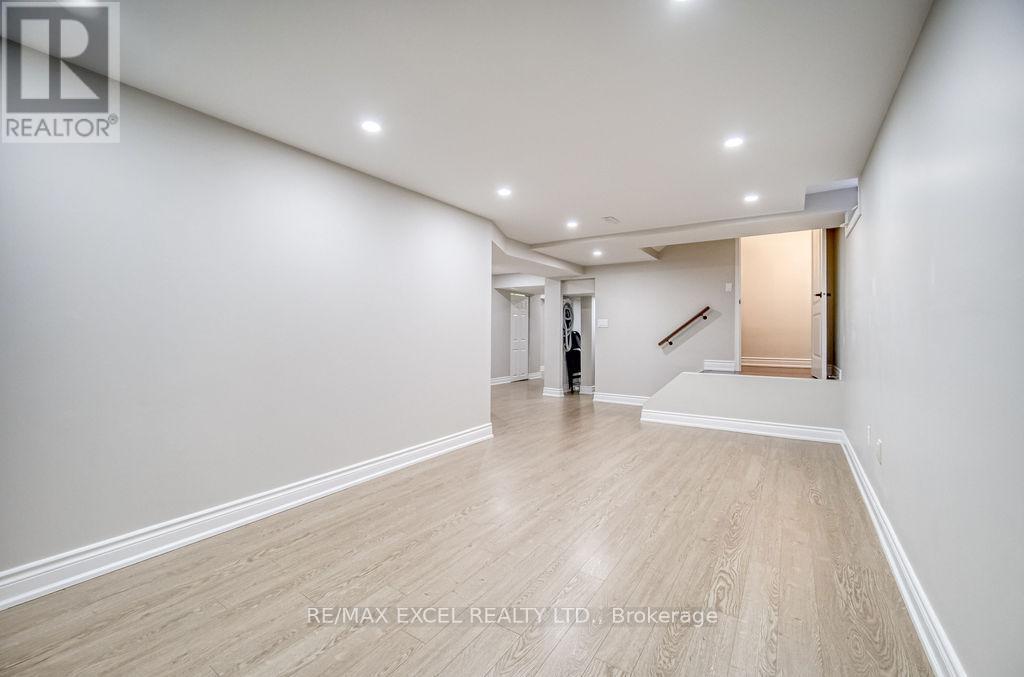 












1619 AMBERLEA ROAD

,
Pickering (Amberlea),




Ontario
L1V5P3

