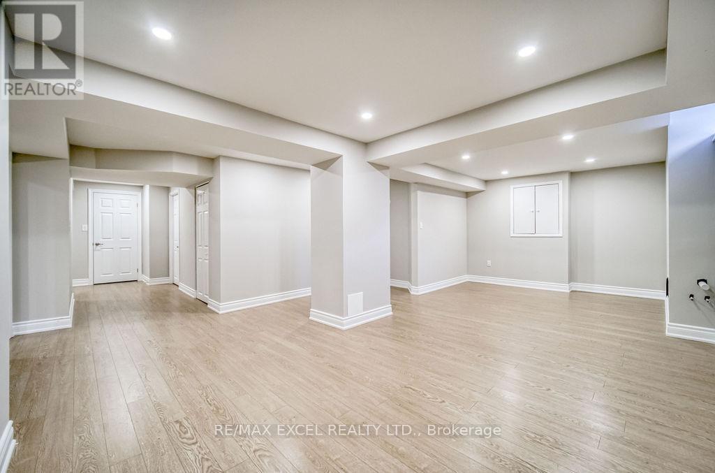












1619 AMBERLEA ROAD

,
Pickering (Amberlea),




Ontario
L1V5P3

