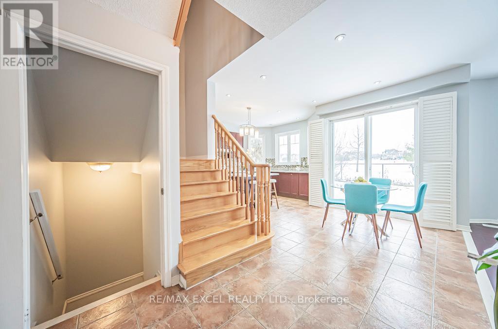 












3 HEADON AVENUE

,
Ajax (Central East),




Ontario
L1Z1R4

