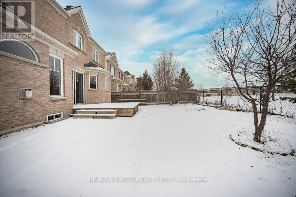 












3 HEADON AVENUE

,
Ajax (Central East),




Ontario
L1Z1R4

