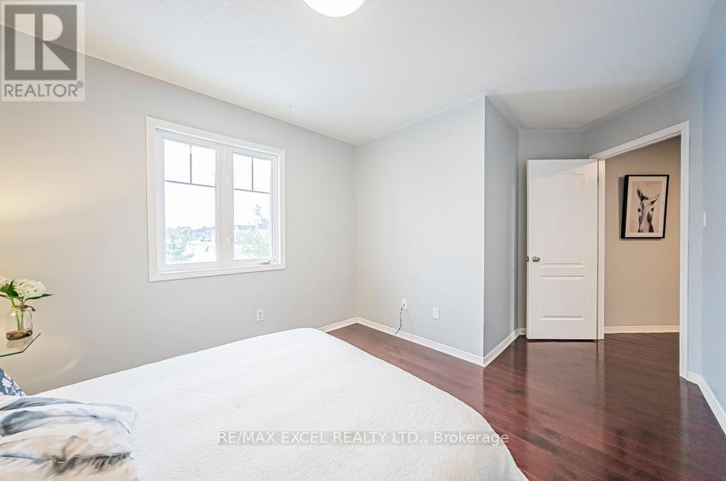 












3 HEADON AVENUE

,
Ajax (Central East),




Ontario
L1Z1R4

