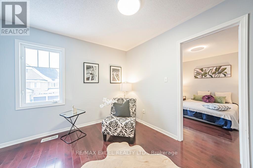 












3 HEADON AVENUE

,
Ajax (Central East),




Ontario
L1Z1R4

