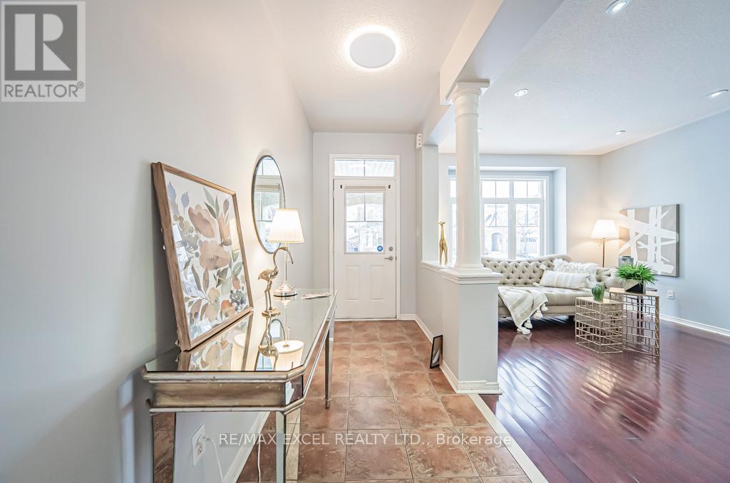 












3 HEADON AVENUE

,
Ajax (Central East),




Ontario
L1Z1R4

