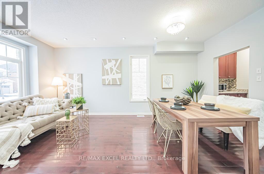 












3 HEADON AVENUE

,
Ajax (Central East),




Ontario
L1Z1R4

