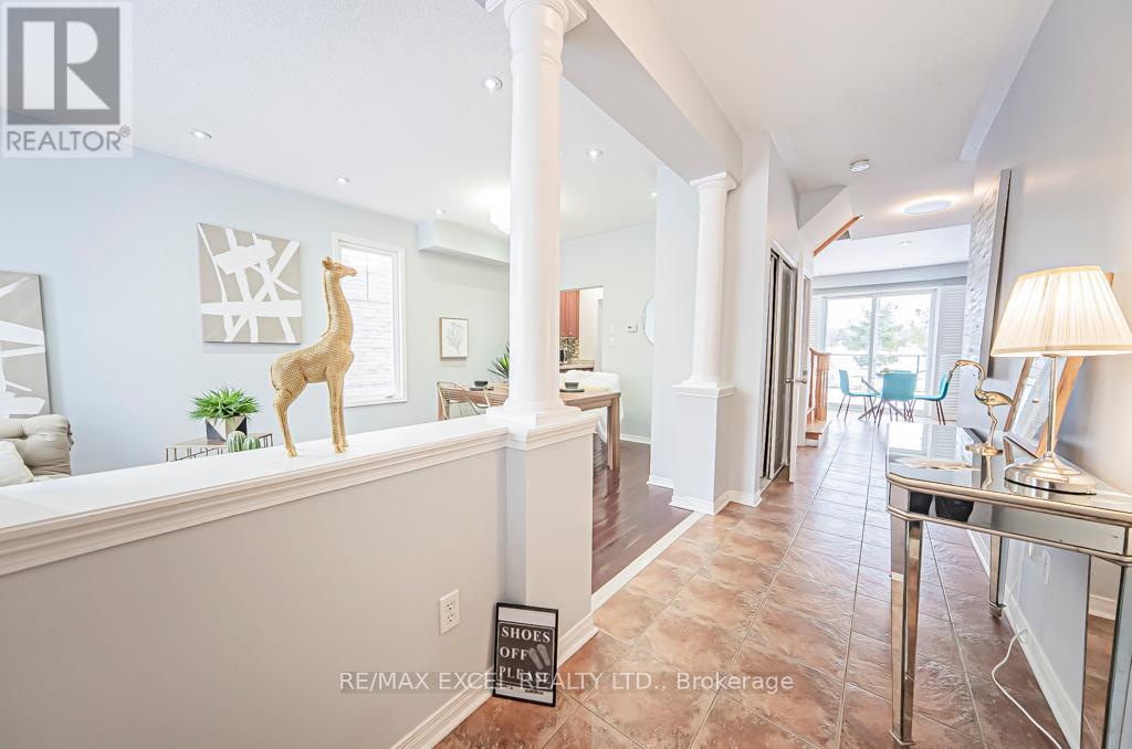 












3 HEADON AVENUE

,
Ajax (Central East),




Ontario
L1Z1R4

