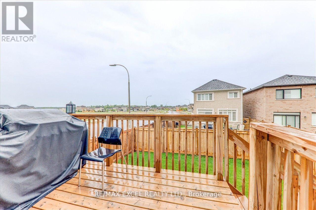 












1063 SKYRIDGE BOULEVARD

,
Pickering,




Ontario
L1X0G5

