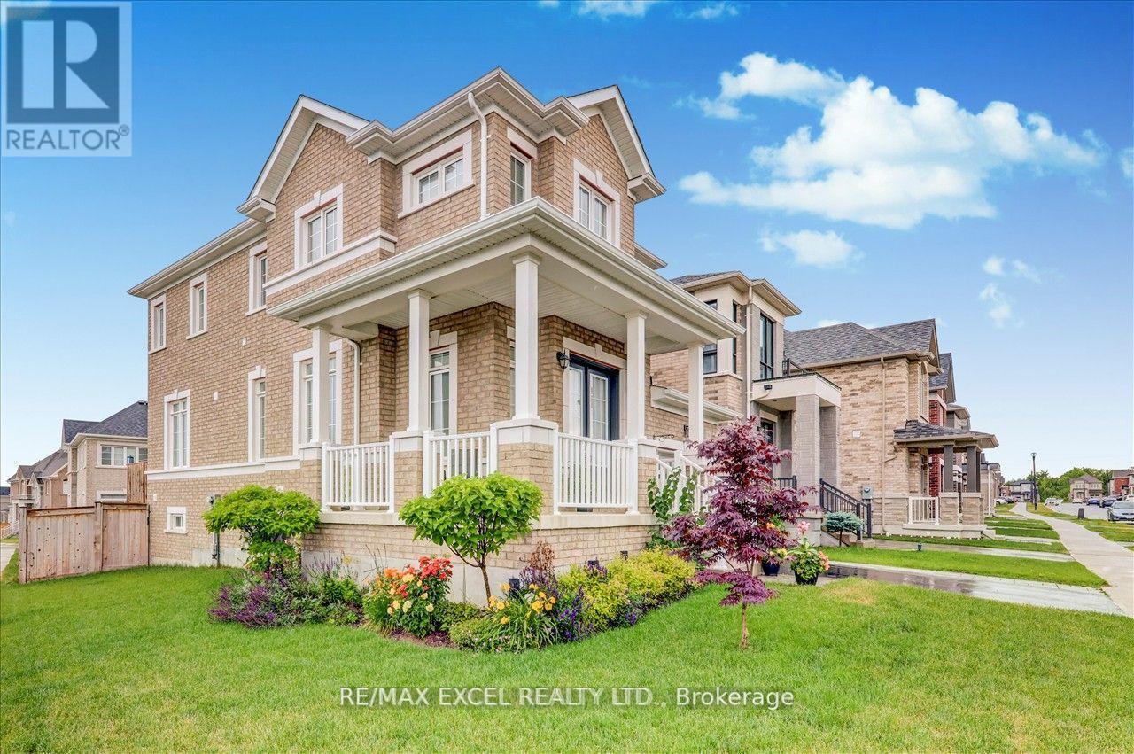 












1063 SKYRIDGE BOULEVARD

,
Pickering,




Ontario
L1X0G5

