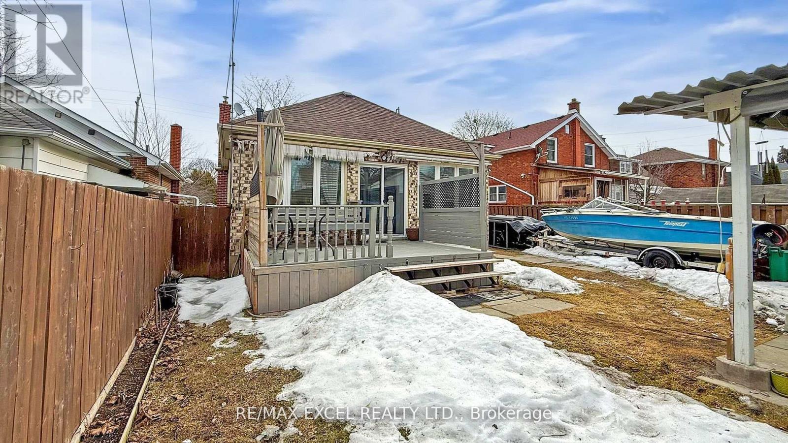 












230 ROXBOROUGH AVENUE

,
Oshawa (O'Neill),




Ontario
L1G5W9

