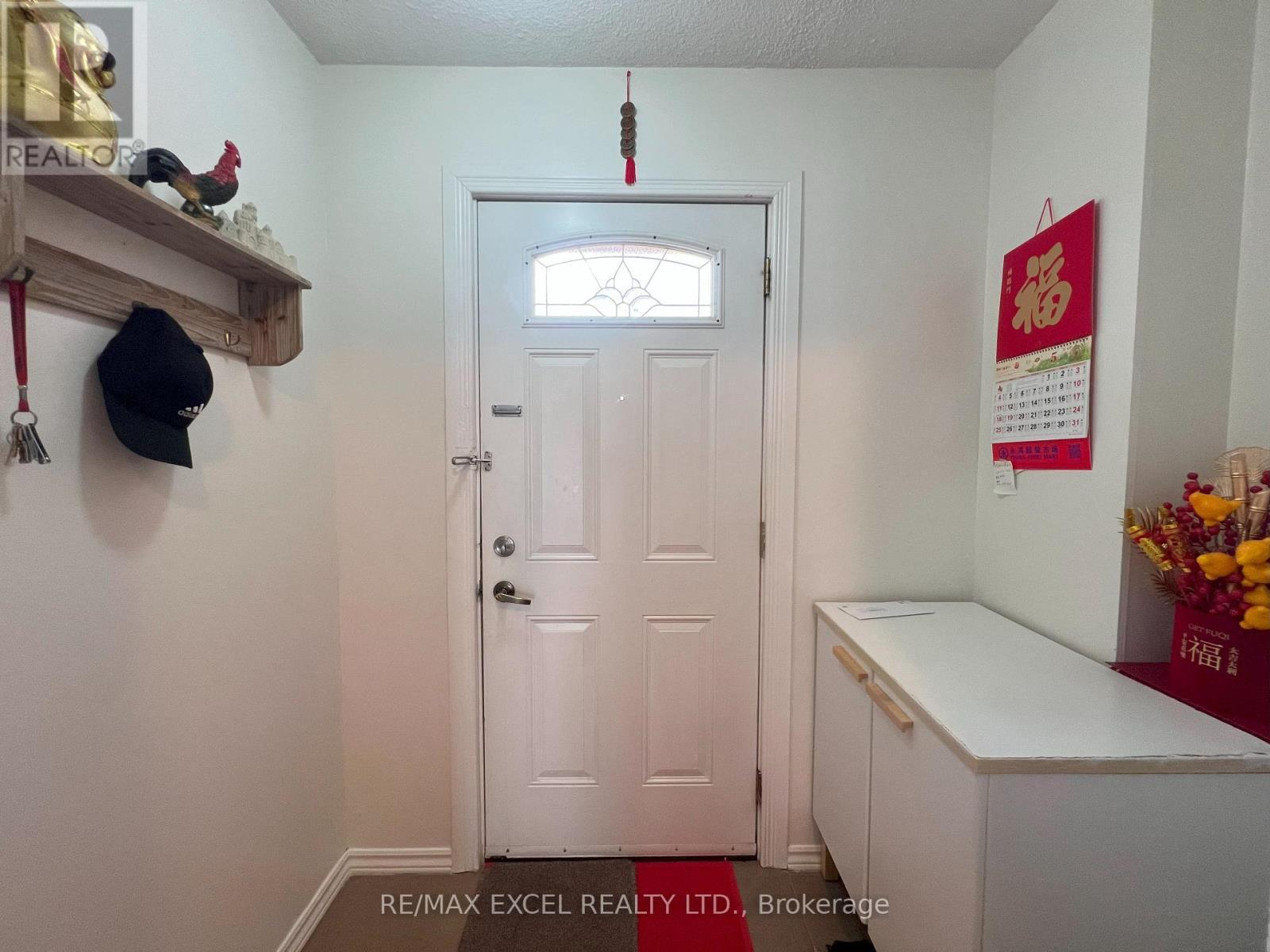 












35 - 2075 WARDEN AVENUE

,
Toronto (Tam O'Shanter-Sullivan),




Ontario
M1T3R1

