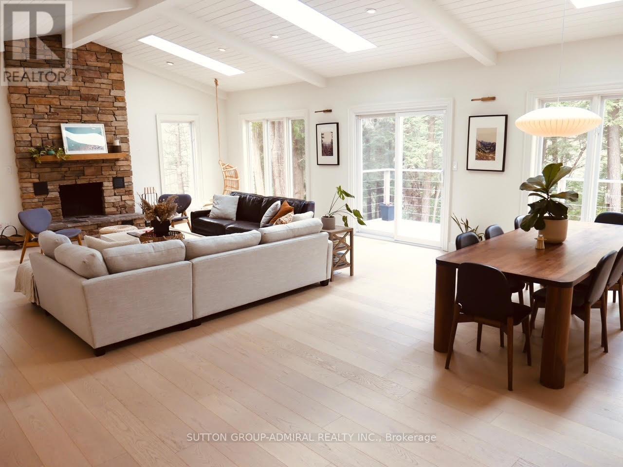 












3410 GREENWOOD ROAD

,
Pickering,




Ontario
L0H1H0

