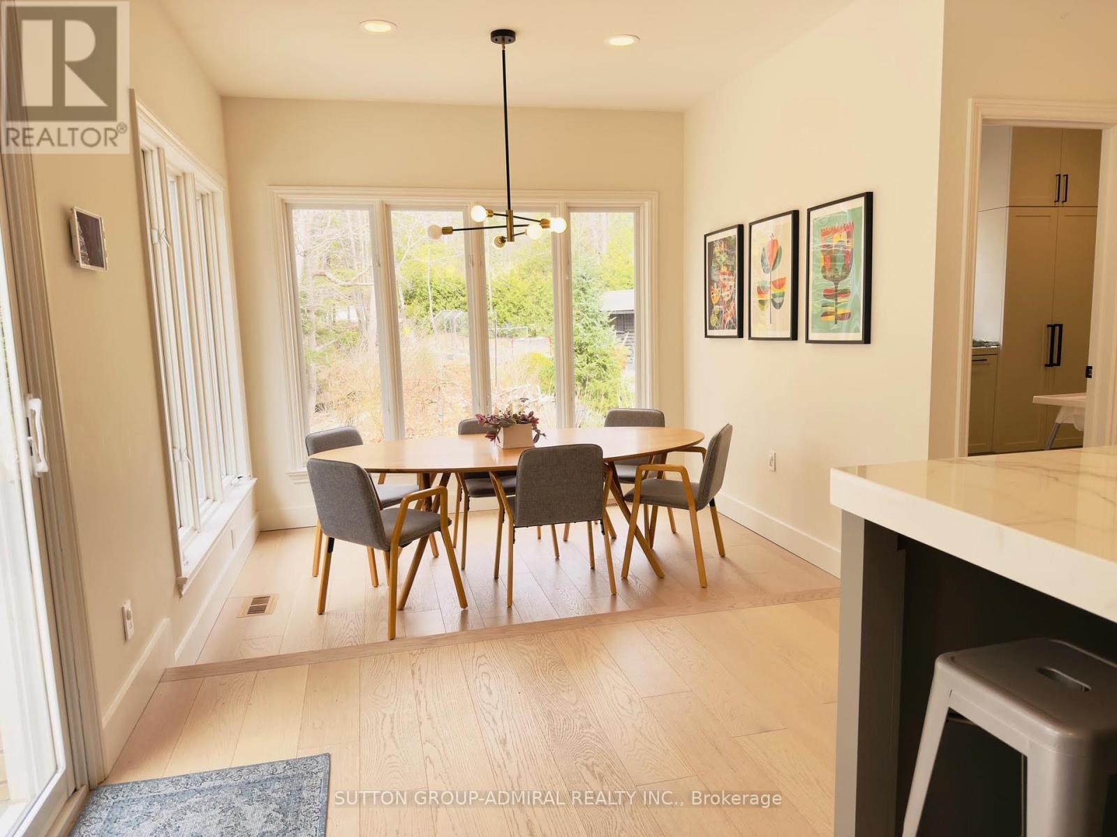 












3410 GREENWOOD ROAD

,
Pickering,




Ontario
L0H1H0

