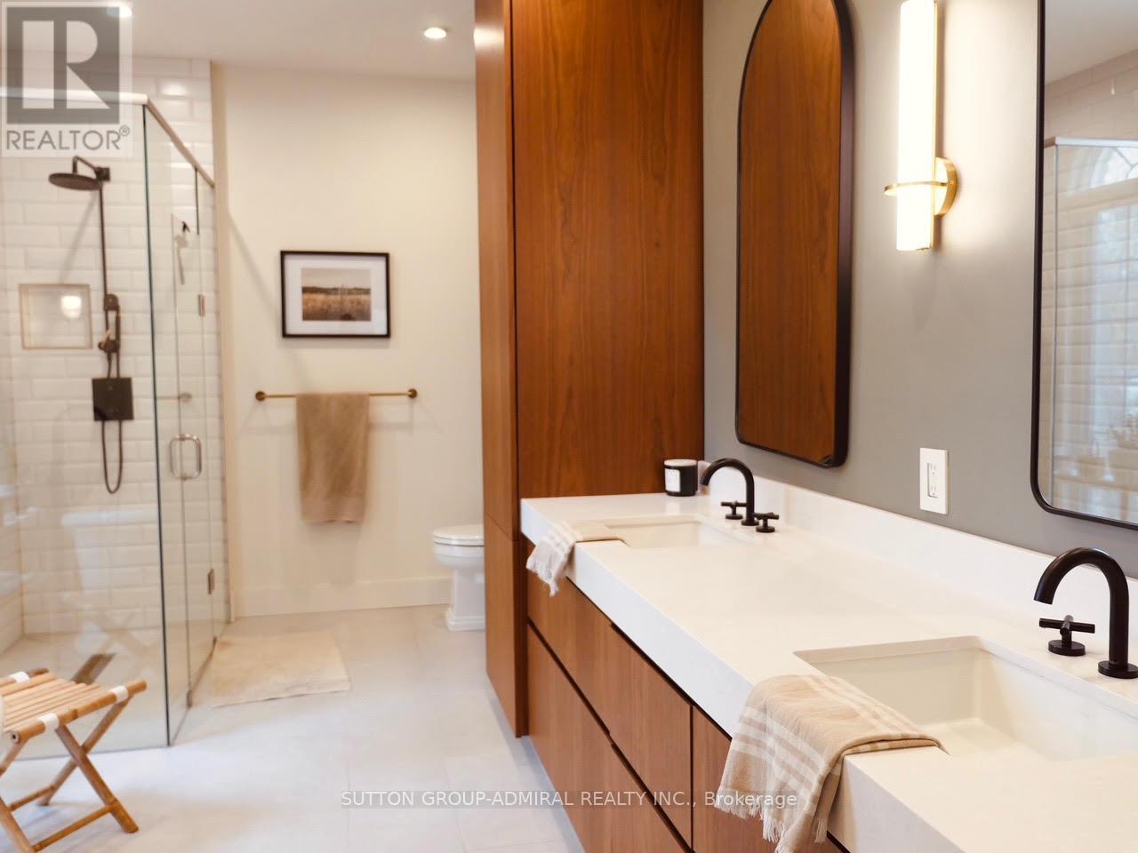 












3410 GREENWOOD ROAD

,
Pickering,




Ontario
L0H1H0

