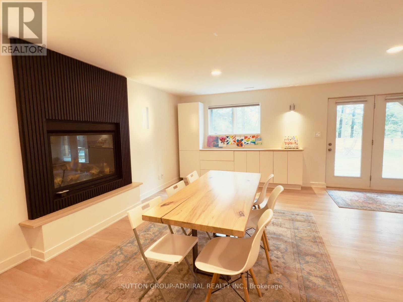












3410 GREENWOOD ROAD

,
Pickering,




Ontario
L0H1H0

