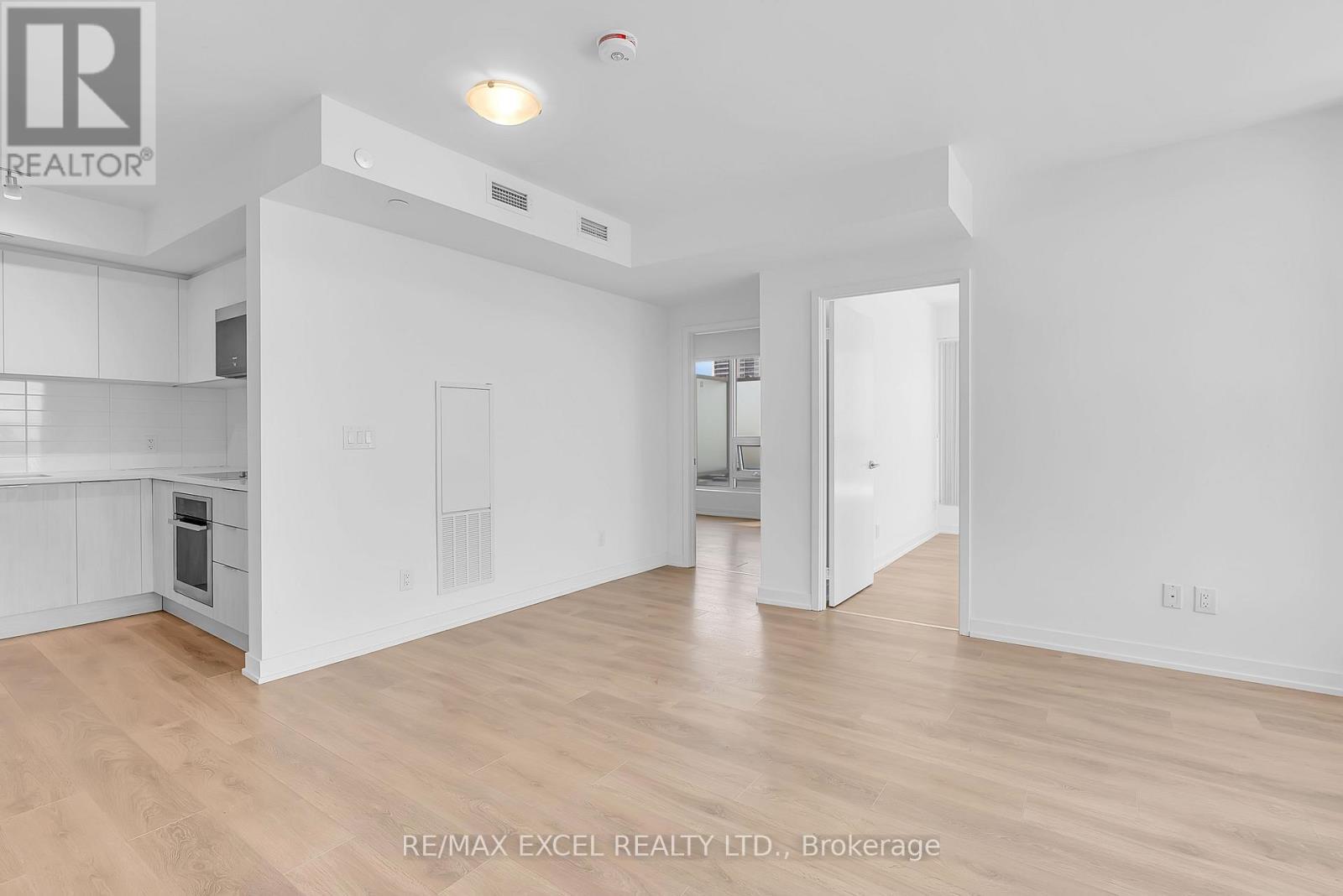 












925 - 2031 KENNEDY ROAD

,
Toronto (Agincourt South-Malvern West),




Ontario
M1T0B8

